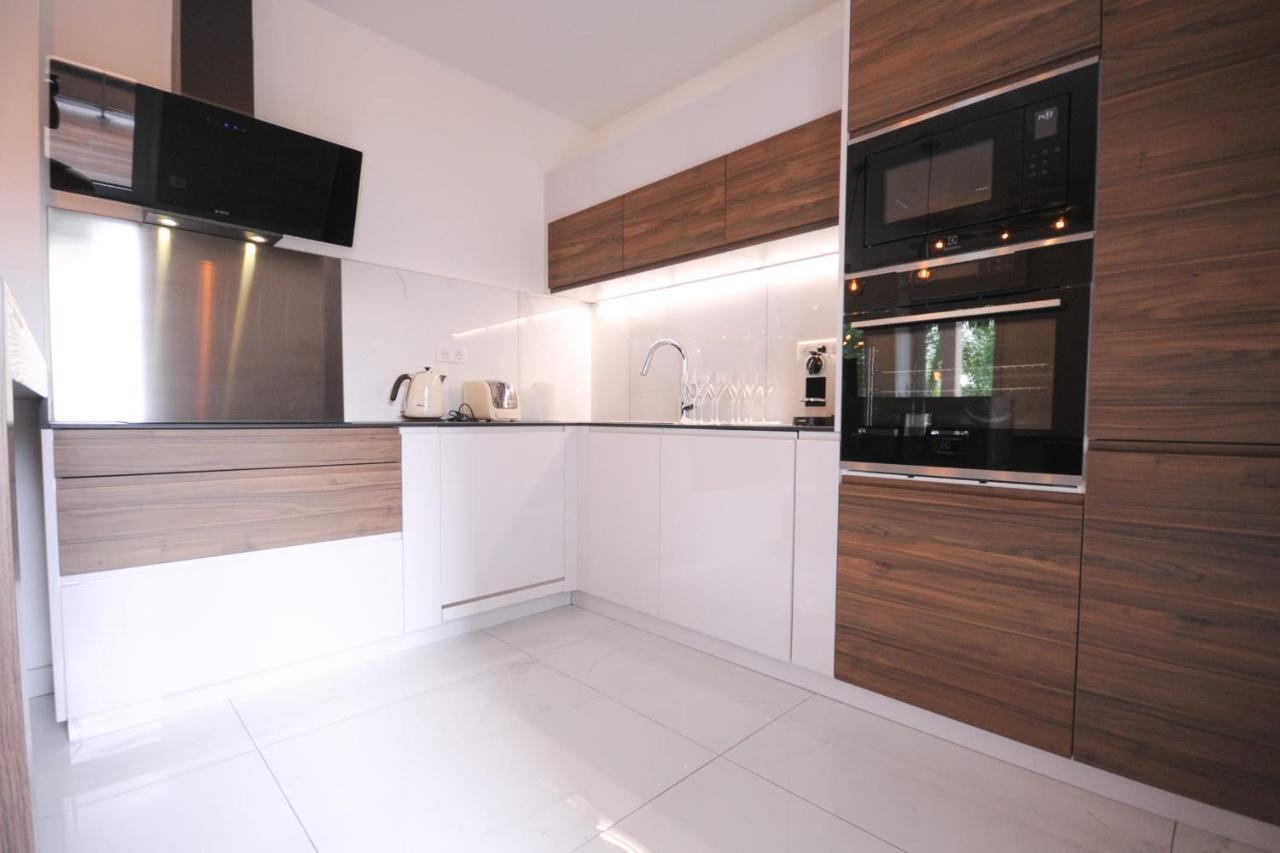 Le Matignon - Design Apartment Facing Lake Annecy Eksteriør billede